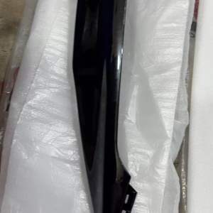 AEROX V2 COVER SIDE 5 (F171E LEFT) PER PIECE