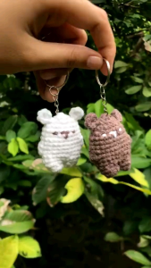 CUTE COUPLE BEAR CROCHET KEYCHAIN