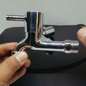 Keran / Kran Air Stainless 1/2 inch / Kran Tongkat