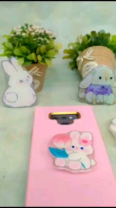 Pop Socket Desain Unik: Boneka Kelinci Lucu