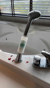 กรองน้ำฝักบัว พิเศษ4 แถมฟรี 1 Water Filter ฝักบัว กรองน้ำปะปา (รุ่นเปลี่ยนไส้ไม่ได้)