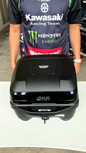 Givi B32N motorcycle top box