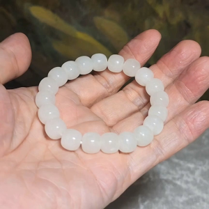 Premium 10mm Nephrite icy white "traditional old style cut beads" Jade bracelet [Natural Crystyal] 优质和田玉冰白老型珠手链