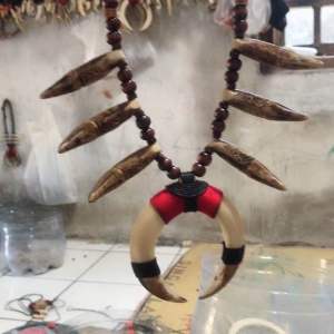Kalung dayak kalimantan/kalung etnik dayak /atribut aksesoris dayak