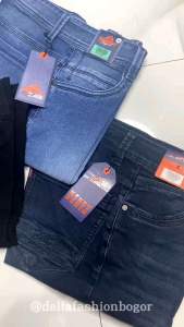 Celana KENDY Jeans Pendek (KHS) || 020