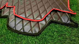 Cover Dashboard Mobil Rocky & Raize 2021-2024: Alas Karpet Interior Dashboard Custom Kulit Sintetis