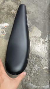 BICYCLE BIKE SADDLE BANANA SADDLE : TRANSFORMER AND CHECKERED DESIGN FOR BMX BIKE Width:11cm Depth: 7cm Haba: 47cm