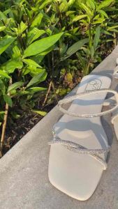 🎉รองเท้าไซร์ 41-45 ประดับเพชรเล่นเสียงไฟสวยๆมาแล้ว👇👇