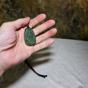 Premium Nephrite Biyu Pi Xiu Ancient Totem Jade pendant (with certificate) 和田玉碧玉貔貅古兽护主吊坠(带证书)