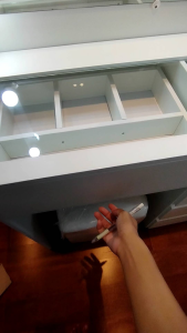 โต๊ะเครื่องแป้งมีไฟรุ่น 5 ลิ้นชัก สินค้าจัดส่งฟรีเขตปริมณฑลเท่านั้น