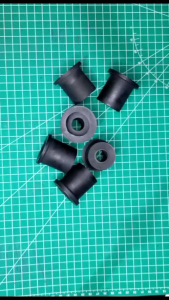 Karet Bushing Per Bosper Grand Max Bagian Belakang 1pcs: Aksesoris Kendaraan Berkualitas Tinggi