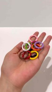 1pc Ring Bulat 2.5cm Gantungan Kunci Keychain Klip Kait Buka Tutup Warna