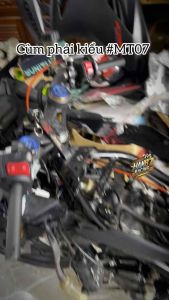 Cùm công tắc phải MT07 ráp chuẩn CBR150