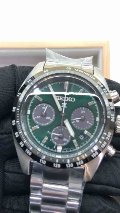 Seiko solar discount chronograph green dial