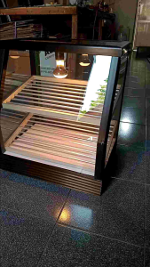 Etalase Ayam Goreng KFC: Display Untuk Restoran