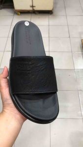 [CHÍNH HÃNG GIAVY] Dép nam quai ngang mã U42 MÀU ĐEN và XÁM phom chuẩn đẹp quai xi cao cấp đế PU và cao su chống trơn thích hợp mang hàng ngày