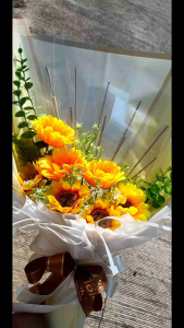 ช่อดอกไม้เสียบซองเงิน10ใบของขวัญโอกาสสำคัญ