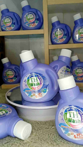 Combo 5 chai nước giặt xã cao cấp TH WASH750gđậm đặcsạch sâuthơm lâu và tươi màu.