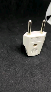 Steker Gepeng Putih Airam Berkualitas Bagus Bahan Kuningan Body Tebal