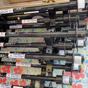 เพลา เพลาดำ ฉลามดาว ยาว 110ซม. แบะ ยาว 120ซม. รับน้ำหนักได้ 1ตัน เพา เพลารถ  ใช้ลูกปืน6207 ข้สงละ2ลูก รับน้ำหนักได้ 800-1000กิโล เพลารถมาลี่ เพลารถไถนา เพลารถยนต์ เพารถ เพา ส่งด่วน