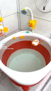 Đồ chơi nhà tắm vịt cho em bé với đầu vòi hoa sen 4 chế độ phun nước an toàn với chất liệu ABS vịt cướp biển