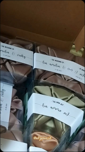 PAKET 100PCS SOUVENIR SCRUNCHIE LUCU MURAH SOUVERNIR SOPENIR WEDDING NIKAHAN sofenir ENGAGEMENT