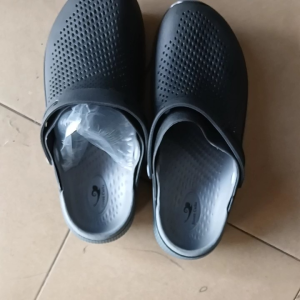 Dép bít đầu nam nhựa eva Quảng Châu dép bít đầu nam nhựa siêu bền