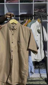 KEMEJA POLOS PRIA LENGAN PENDEK KEKINIAN CASUAL FORMAL BAJU COWOK M L XL XXL XXXL