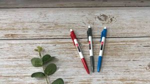 Bút Bi Thiên Long ngòi 0.8mm TL-08 ( Xanh đỏ đen )