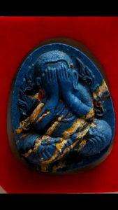 พระปิดตากนกข้าง ๑๐๐ ปี หลวงพ่อพัฒน์ ปุญญกาโม  เสริมสิริมงคล ดีรอบด้าน  วัดห้วยด้วน จังหวัดนครสวรรค์    องค์พระสวยมาก ใหม่ วัตถุมงคลแท้  เครื่องรางประจำตัว  พระเครื่องเมืองไทย 泰国佛牌