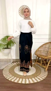 (MOTIF LOTUS) Sarung Wanita Terlaris Best Seller Warna Hitam Manis Bahan Rayon Murah Sarung Anak Warna Hitam