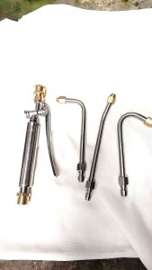 béc xịt rửa xe và vệ sinh máy lạnh hàng cao cấp .