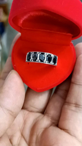 เม็ดเงินแท้ 5 ชุด แหวนเงินแท้นิลแท้พลอย 92.5% ราคาใช้จ่ายที่ละเอียด