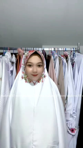 MUKENA DEWASA TERUSAN MOTIF BUNGA BESAR