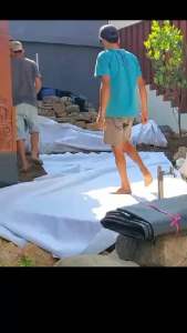 Plastik HDPE Geomembran Tebal 200 Micron Lebar 4 Meter