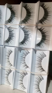 Bulu Mata Palsu Atas Natural Kode R77 Lusinan