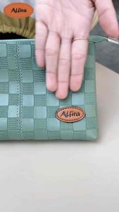 Malika Pouch Wanita Terbaru: Dompet Kosmetik Praktis & Stylish