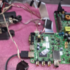 MB / Mainboard / Motherboard / Mesin Tv Panasonic 32D305G TH-32D305G 32D305