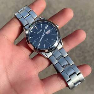 Đồng Hồ Nam Seiko Solar V158-0AB0 | Pin Năng Lượng Ánh Sáng | Hàng Chính Hãng Đã Qua Sử Dụng