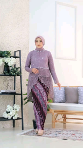 Setelan Kebaya Pesta Brukat Payet Rok Plisket Qiara: Kebaya Wisuda, Lamaran, & Pernikahan