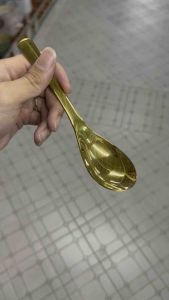 ✔️(1แพคได้6ชิ้น มีคลิปรีวิวสินค้า) ช้อน ช้อนข้าว ช้อนแกง ช้อนกลาง สีทอง แบบหนา/ทนทาน สินค้าพร้อมส่ง (11166102)