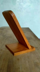 Dudukan HP Kayu: Aksesoris HP Kayu untuk Sandaran HP Android & iPhone