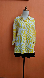 atasan kemeja wanita putih motif kuning zebra NAN cewek L XL kerja kuliah oversized jumbo
