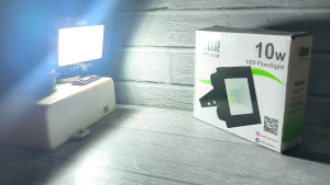 VDR V-FL10W LAMPU SOROT IP65 10W 10 WATT CAHAYA PUTIH COOL DAYLIGHT 6500K FLOOD LIGHT