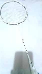 Raket Bulutangkis Zoro & Victor: Pilihan Terbaik untuk Pemain Profesional