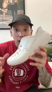 La Sole Manila Foamtech Kit - a high powered foam shoe cleaner with hard bristle brush soft bristle brush and microfiber towel with disinfectant