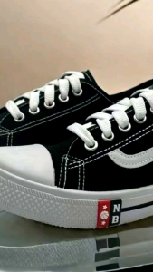 SEPATU NB/NOB/ SEPATU CACING/ SEPATU SEKOLAH HITAM PUTIH