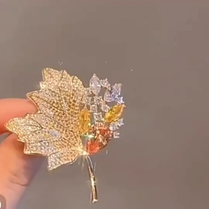 Bros Daun warna emas asesoris pakean