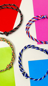Gelang Tridatu Aksesoris Fashion Perhiasan DIY Tiga Warna Biru Putih Hitam