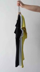 เสื้อคอกลมสีพื้น แขนในตัว ผ้าเรย่อนเนื้อนิ่มเด้ง